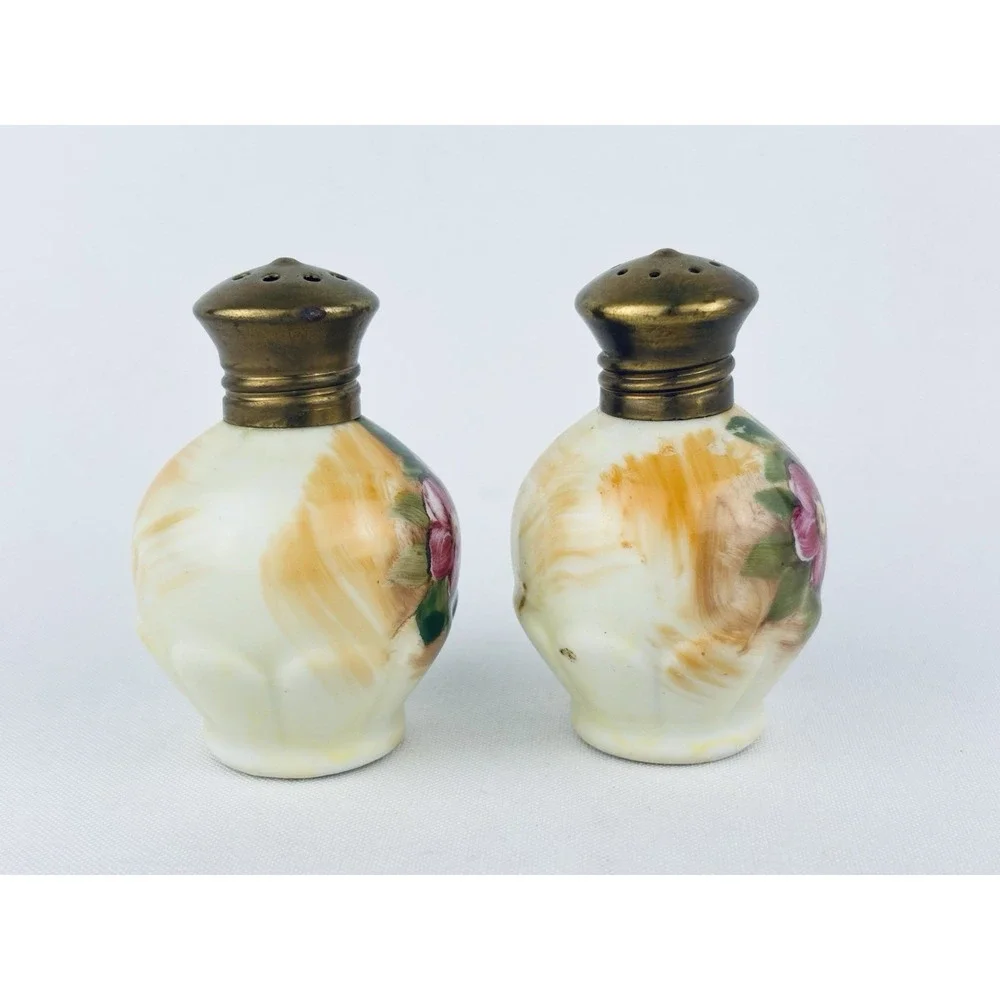 Vintage Enesco Salt Pepper Shakers Set Pair - Hand Painted - Floral - Japan